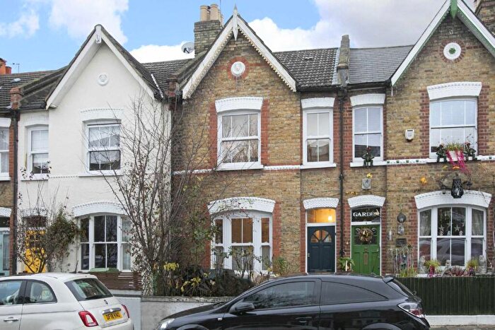 2 Bedroom House To Rent In Hichisson Road, Nunhead, SE15