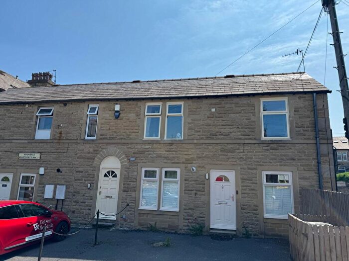 1 Bedroom Apartment For Sale In Avondale Road, Shipley, BD18