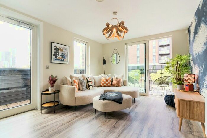 2 Bedroom Apartment For Sale In Railings, Middlewood Locks, M5