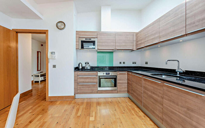 1 Bedroom Apartment To Rent In Christ's Lane, Cambridge, Cambridgeshire, CB1