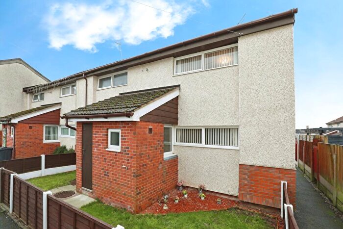 3 Bedroom End Of Terrace House For Sale In Bentley Grove, Winsford, Cheshire, CW7