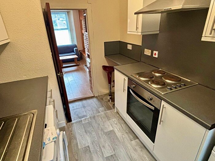 1 Bedroom Flat To Rent In Milnbank Road, Dundee, (West End), DD1
