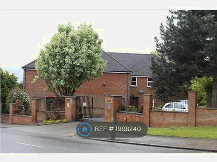 2 Bedroom Flat To Rent In Orion Court, Edgware, HA8