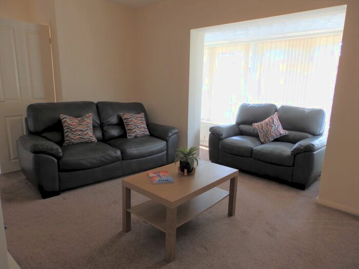 3 Bedroom Terraced House To Rent In New Mill Road, Swansea, SA2