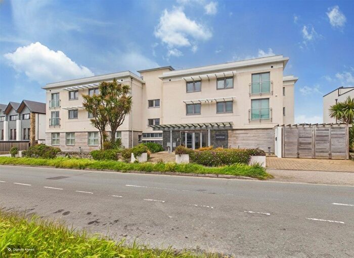 1 Bedroom Flat For Sale In Pentire Avenue, Newquay, TR7