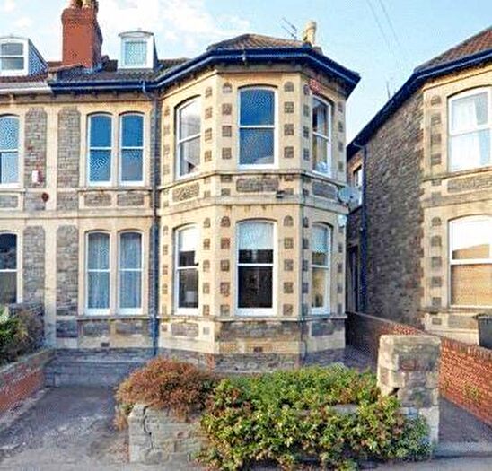 4 Bedroom Apartment To Rent In Walsingham Road, Bristol, BS6