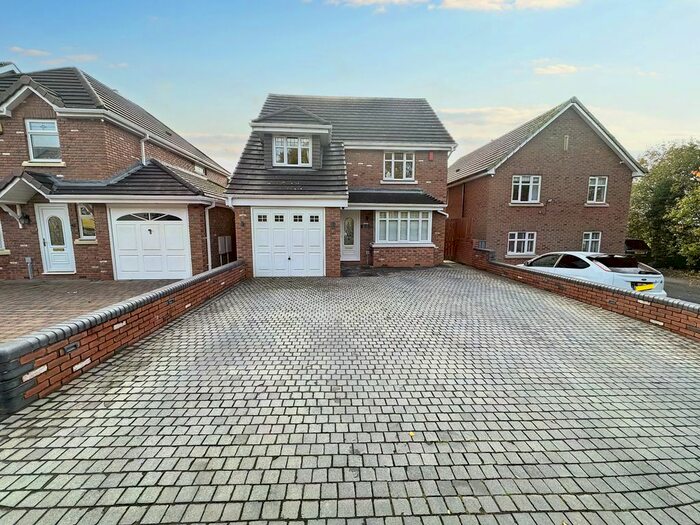 4 Bedroom Detached House To Rent In William Coltman Way, Tunstall, Stoke-On-Trent, ST6