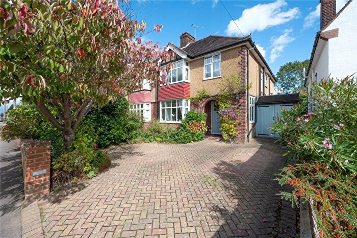 5 Bedroom Semi-Detached House For Sale In Lancaster Road, St. Albans, Hertfordshire, AL1