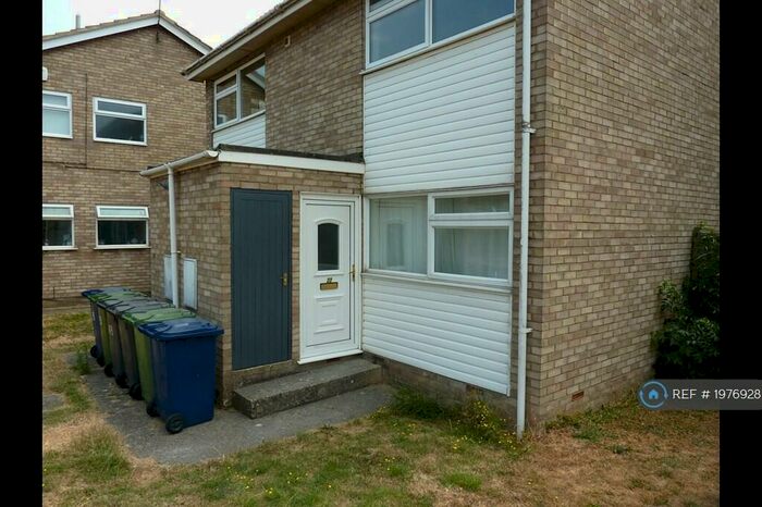 2 Bedroom Flat To Rent In Enniskillen Road, Cambridge, CB4