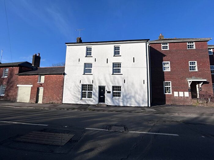 1 Bedroom Flat To Rent In Blandford Hill, Milborne St. Andrew, Blandford Forum, DT11