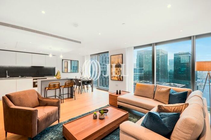 2 Bedroom Flat To Rent In Landmark Pinnacle, Marsh Wall, E14