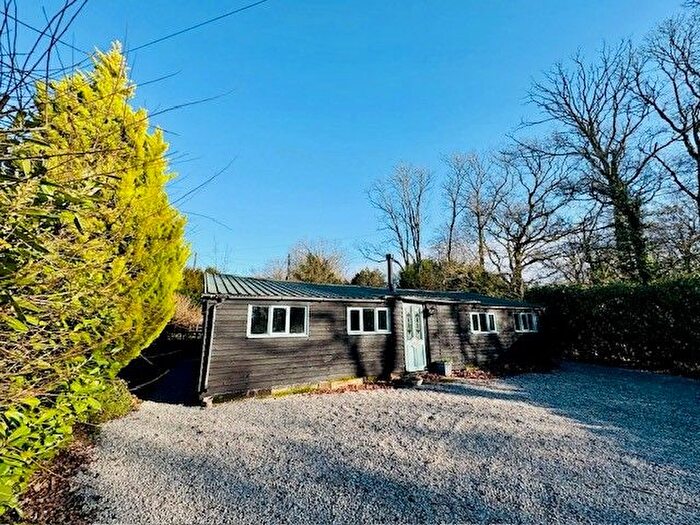 3 Bedroom Bungalow To Rent In Junction Road, Robertsbridge, TN32