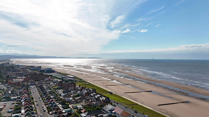 2 Bedroom Apartment For Sale In Marine Drive, Rhyl, LL18