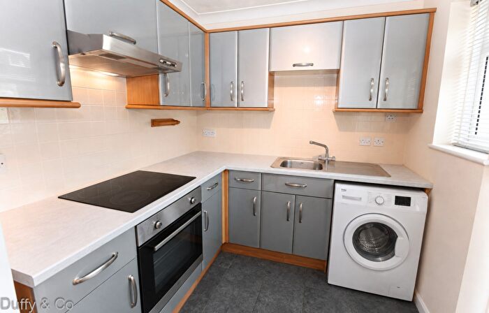 1 Bedroom Flat To Rent In Sussex Road, Haywards Heath, RH16