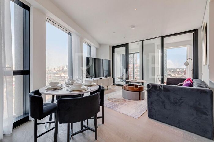 2 Bedroom Flat To Rent In River Park Tower, Nine Elms Lane, Nine Elms, SW8