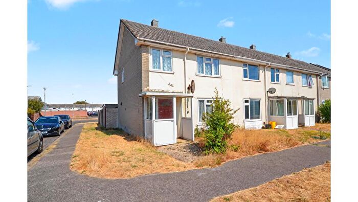 3 Bedroom End Of Terrace House For Sale In Blackberry Lane, Christchurch, Dorset, BH23