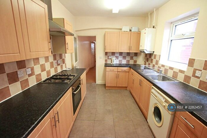 4 Bedroom Terraced House To Rent In Norris Road, Reading, RG6