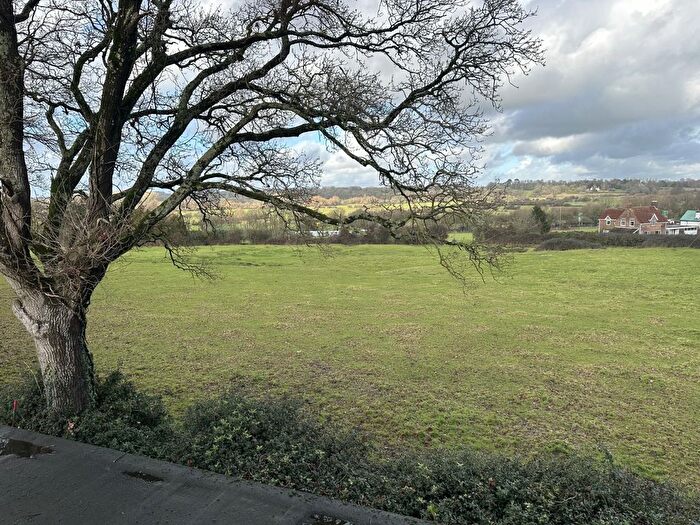 4 Bedroom Detached House For Sale In Candys Lane, Corfe Mullen, Wimborne, BH21