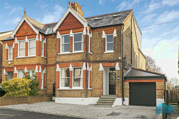 5 Bedroom Semi-Detached House To Rent In Clifford Road, High Barnet, Hertfordshire, EN5