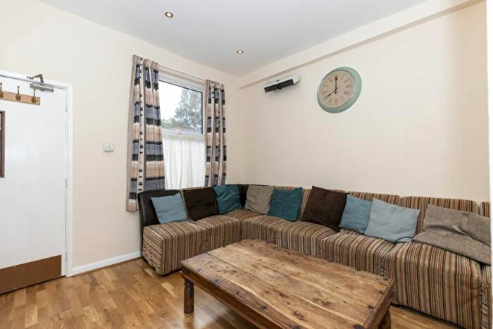 1 Bedroom Terraced House To Rent In Room To Rent, Portland Road, Arboretum, NG7