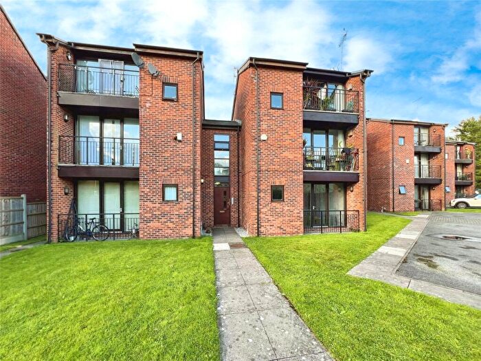 1 Bedroom Apartment For Sale In Deerbourne Close, Woolton, Liverpool, L25