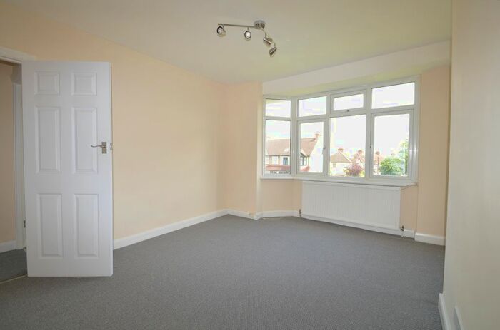2 Bedroom Maisonette To Rent In Whitehorse Lane, South Norwood, SE25