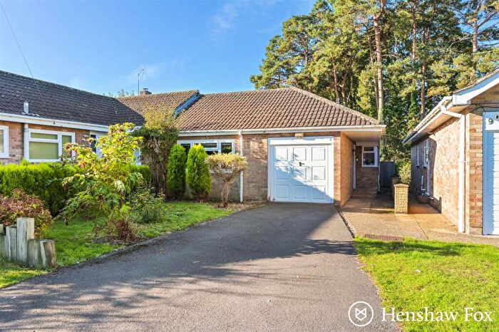 2 Bedroom Semi-Detached Bungalow For Sale In Sycamore Close, North Baddesley, Hampshire, SO52