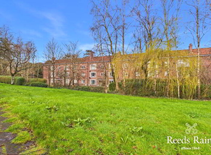 2 Bedroom Apartment / Flats For Sale In Apartment Rosebrook Grove, Carrickfergus, BT38