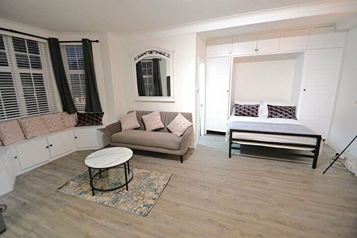 Studio To Rent In Abbey Road, London, NW8