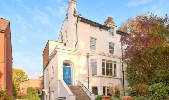 2 Bedroom Flat To Rent In Waldron Road, Harrow, Greater London, HA1