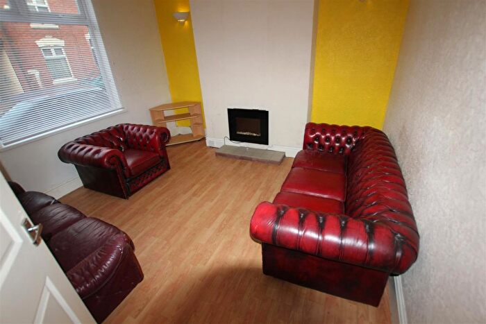 4 Bedroom Detached House To Rent In Filbert Street East, Leicester, LE2