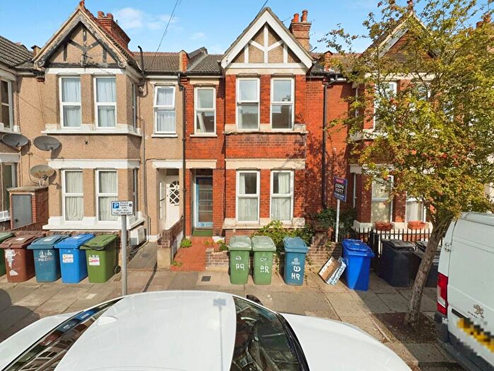5 Bedroom Terraced House For Sale In Herga Road, Harrow, HA3