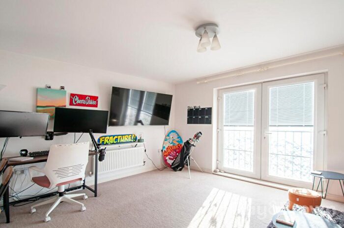 1 Bedroom Flat For Sale In Ashbourn Way, Llanishen, Cardiff, CF14