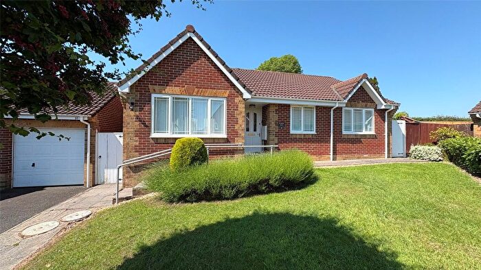 3 Bedroom Bungalow For Sale In Stone Close, Honiton, Devon, EX14