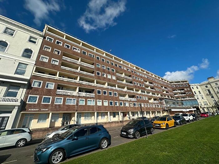 2 Bedroom Flat To Rent In Albany Court, Robertson Street, Hastings, East Sussex, TN34