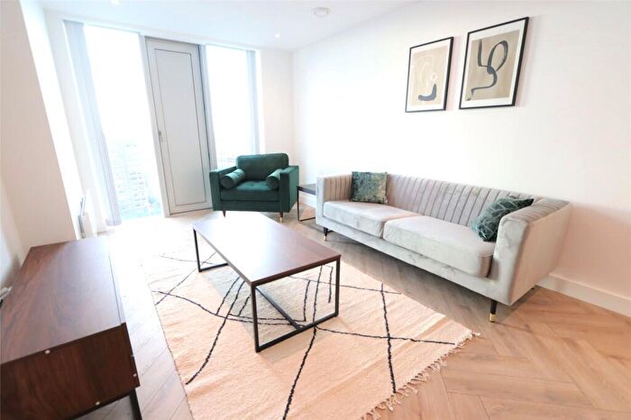 2 Bedroom Apartment To Rent In Chester Road, Manchester, M15