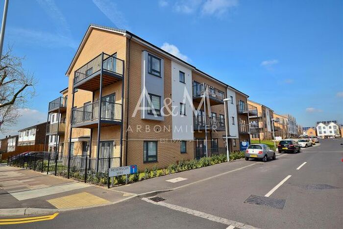 2 Bedroom Flat To Rent In Albert House, Reservoir Way, Hainault, IG6