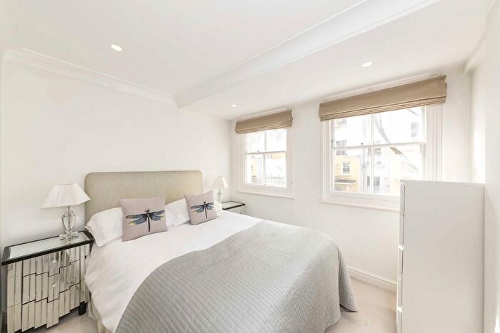 1 Bedroom Flat For Sale In Colville Gardens, London, W11