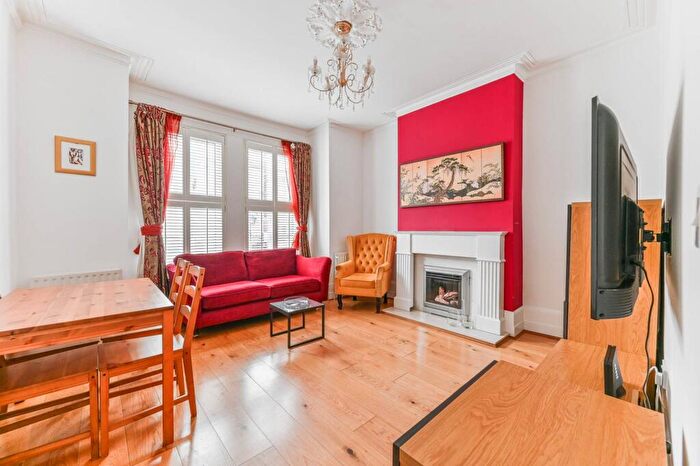 2 Bedroom Flat To Rent In Hathaway Road, West Croydon, Croydon, CR0