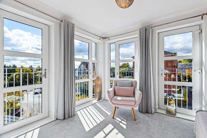 2 Bedroom Apartment For Sale In St Helens Gardens, Langside, Glasgow, G41