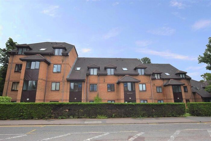 1 Bedroom Flat For Sale In Savanna Court, Watford, WD18