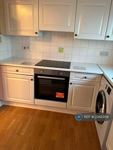 2 Bedroom Flat To Rent In Hamilton Court, Blackpool, FY1