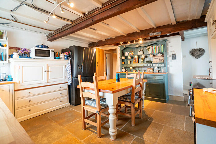 4 Bedroom Cottage For Sale In High Green, Lepton, Huddersfield, HD8