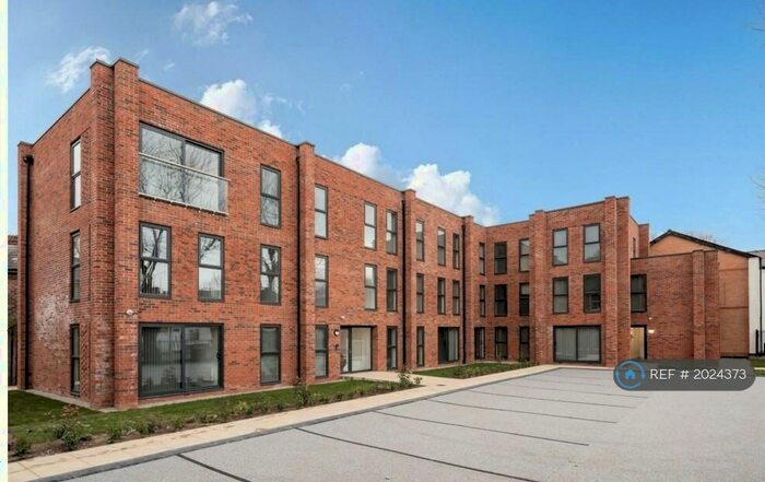 2 Bedroom Flat To Rent In Walkden Road, Worsley, Manchester, M28