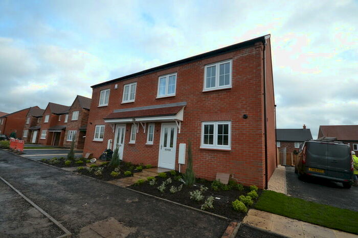 3 Bedroom Semi-Detached House To Rent In Wisteria Drive, Nottingham, NG12