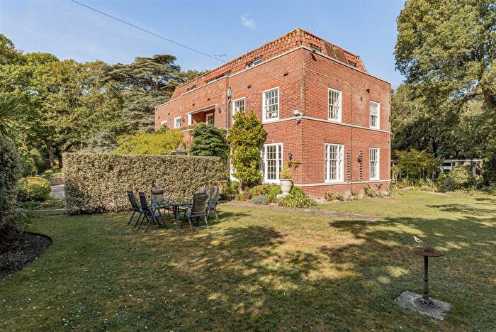 10 Bedroom Detached House For Sale In Convent Road, Broadstairs, CT10