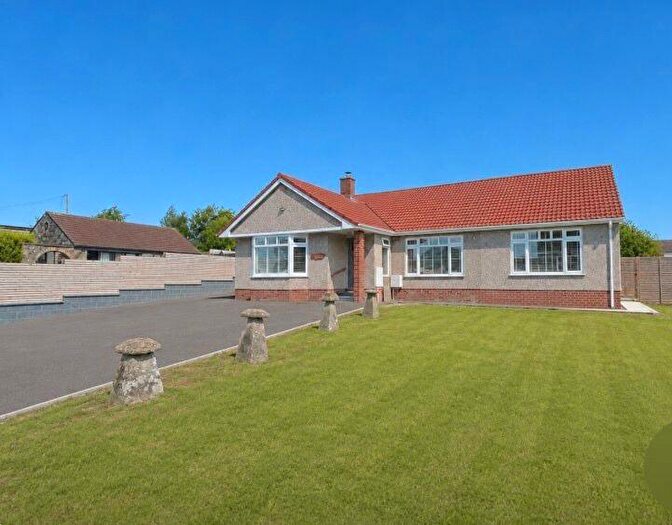 4 Bedroom Detached Bungalow For Sale In High Street, High Littleton, Bristol, BS39
