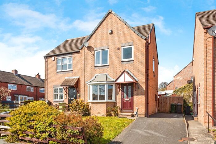 2 Bedroom Semi-Detached House For Sale In Redlands Close, Mirfield, WF14