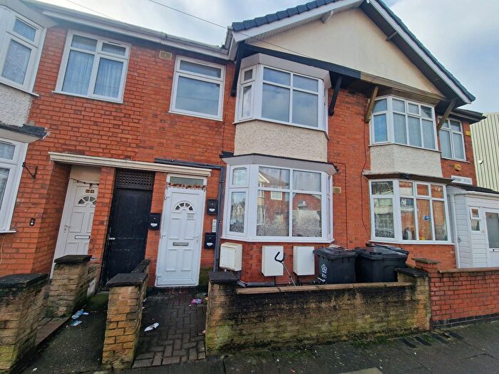 2 Bedroom Flat To Rent In Frisby Road, Leicester, LE5