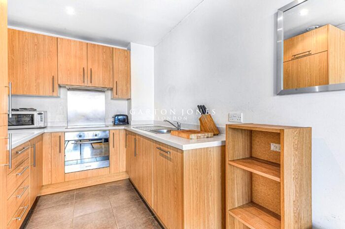 1 Bedroom Apartment For Sale In Warwick Building, Queenstown Road, London, SW11